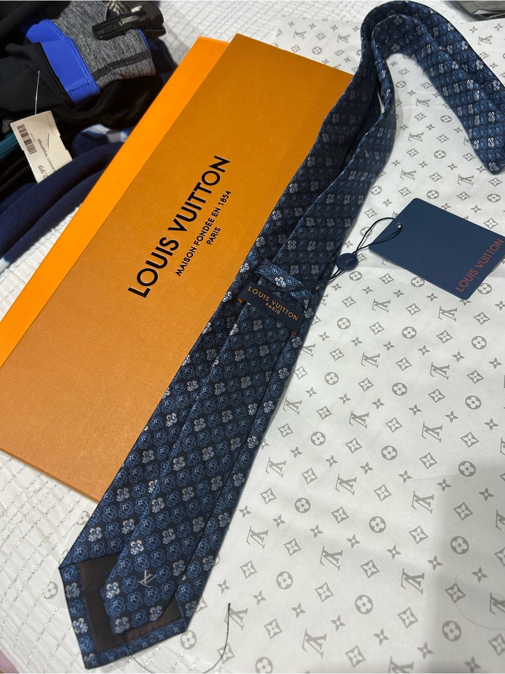 Louis Vuitton Navy Blue Geometric Silk Tie